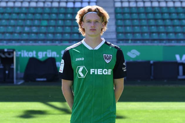 SC Preußen Münster; 3. Liga, Porträttermin 2026 2027 Niklas Varelmann ( Münster ); SC Preußen Münster; 3. Liga, Porträttermin 2026 2027 *** SC Preußen Münster, 3rd Division, Photo Shoot 2026–2027 Niklas Varelmann Münster SC Preußen Münster, 3rd Division, Photo Shoot 2026–2027 xRx