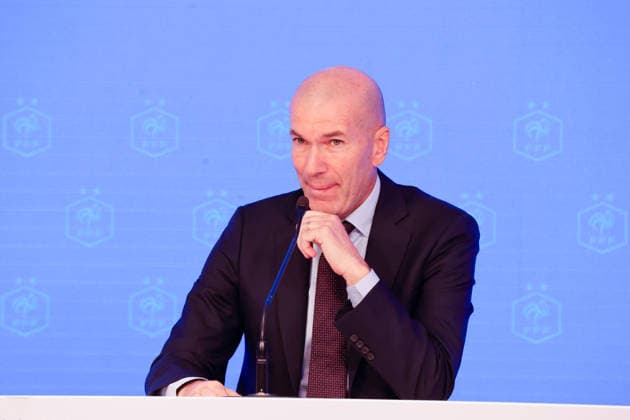 (260729) -- PARIS, July 29, 2026 -- Newly-appointed head coach Zinedine Zidane of the France national football team speaks during a press conference, PK, Pressekonferenz with French Football Federation President Philippe Diallo at the federation s headquarters in Paris, France, July 28, 2026. (Photo by Xinhua) (SP)FRANCE-PARIS-FOOTBALL-FRENCH HEAD COACH-ZIDANE HenrixSzwarc 