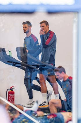 Trainingslager, FC Bayern München am 29.07.2026 in Rottach-Egern Joao Palhinha und Sven Ulreich auf dem Laufband *** Training camp, FC Bayern Munich on July 29, 2026, in Rottach Egern: Joao Palhinha and Sven Ulreich on the treadmill Copyright: xBahhoxKarax