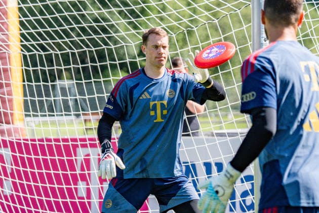 Trainingslager, FC Bayern München am 29.07.2026 in Rottach-Egern Manuel Neuer im Torwarttraining *** Training camp, FC Bayern Munich on July 29, 2026, in Rottach-Egern: Manuel Neuer during goalkeeper training Copyright: xBahhoxKarax