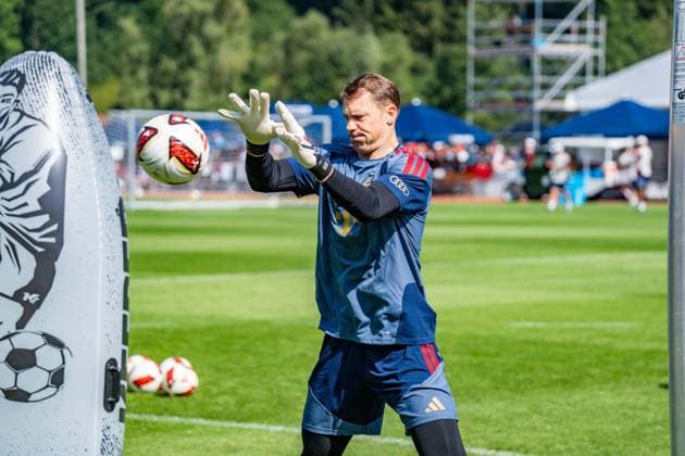 Trainingslager, FC Bayern München am 29.07.2026 in Rottach-Egern Manuel Neuer im Torwarttraining *** Training camp, FC Bayern Munich on July 29, 2026, in Rottach-Egern: Manuel Neuer during goalkeeper training Copyright: xBahhoxKarax