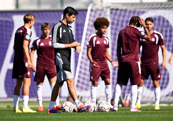 RSC Anderlecht v Hammarby IF - UEFA Europa League Media Activities 29 07 2026 NEERPEDE, BELGIUM - JULY 29 : Bruno Vitor head coach of RSC Anderlecht pictured during a training session ahead of the UEFA Europa League 2026 27 second qualifying round second leg between RSC Anderlecht and Hammarby IF on July 29, 2026 in Neerpede, Belgium, 29 07 2026 Neerpede Belgium  Copyright: xTomasxSiskx