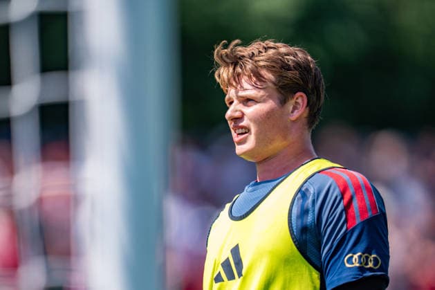 Trainingslager, FC Bayern München am 29.07.2026 in Rottach-Egern Jonas Urbig *** Training Camp, FC Bayern Munich on July 29, 2026, in Rottach Egern, Jonas Urbig Copyright: xBahhoxKarax