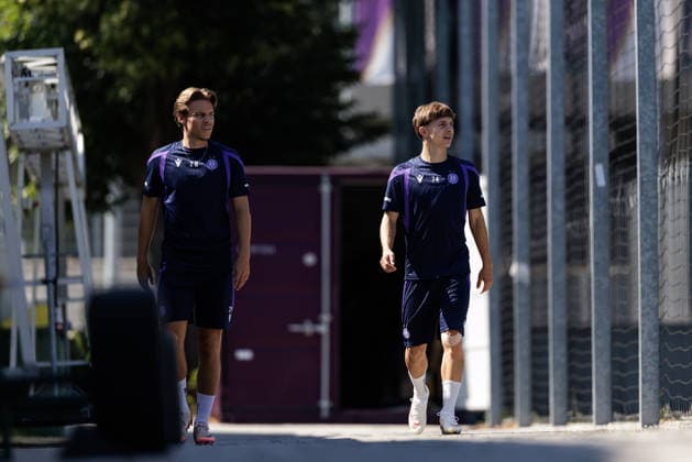 SOCCER - UEFA ECL, A.Wien vs Liepaja VIENNA,AUSTRIA,29.JUL.26 - SOCCER - UEFA Conference League, qualification, Austria Wien vs FK Liepaja, preview, training A.Wien. Image shows Julian Hettwer and Hasan Deshishku (A.Wien).  GEPAxpictures xArminxRauthner