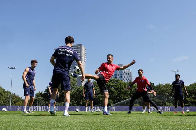 SOCCER - UEFA ECL, A.Wien vs Liepaja VIENNA,AUSTRIA,29.JUL.26 - SOCCER - UEFA Conference League, qualification, Austria Wien vs FK Liepaja, preview, training A.Wien. Image shows Moritz Wels, Sanel Saljic, Johannes Handl, Mirko Kos, Lukas Wedl and Kelvin Boateng (A.Wien).  GEPAxpictures xArminxRauthner