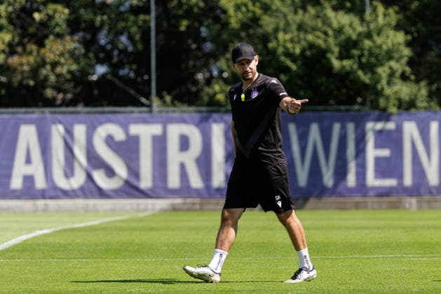 SOCCER - UEFA ECL, A.Wien vs Liepaja VIENNA,AUSTRIA,29.JUL.26 - SOCCER - UEFA Conference League, qualification, Austria Wien vs FK Liepaja, preview, training A.Wien. Image shows head coach Stephan Helm (A.Wien).  GEPAxpictures xArminxRauthner