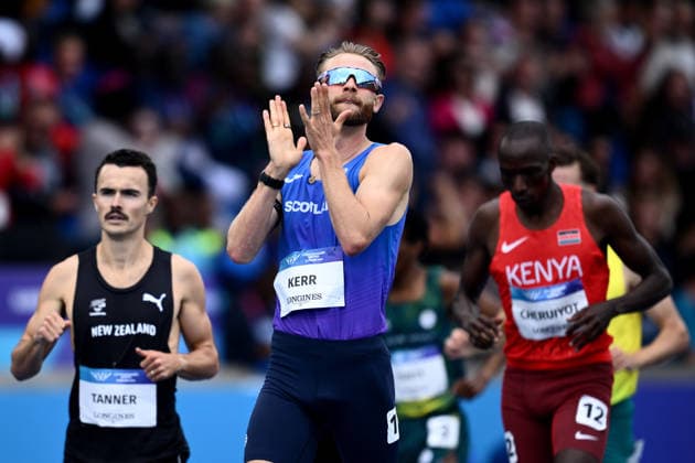 COM26 ATHLETICS, Josh Kerr of Scotland celebrates after winning his heat in the Men™s One Mile Round 1 heats during the Glasgow 2026 Commonwealth Games at EDF Scotstoun Stadium in Glasgow, Scotland, Wednesday, July 29, 2026. ( NO ARCHIVING, EDITORIAL USE ONLY Glasgow United Kingdom  Copyright: xJOELxCARRETTx 20260729161670104207
