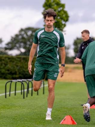 Joe Newell of Hibernian during a training session ahead of the clash with KF Malisheva Hibernian Training, Football, Hibernian Training Centre, Edinburgh, Scotland, UK - 29 Jul 2026Edinburgh Hibernian Training Centre Scotland United Kingdom EDITORIAL USE ONLY No use with unauthorised audio, video, data, fixture lists, club league logos or live services. Online in-match use limited to 120 images, no video emulation. No use in betting, games or single club league player publications.  Copyright: xAlanxRennie Shutterstockx 17016053an