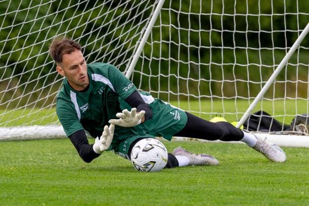 Raphael Sallinger of Hibernian during a training session ahead of the clash with KF Malisheva Hibernian Training, Football, Hibernian Training Centre, Edinburgh, Scotland, UK - 29 Jul 2026Edinburgh Hibernian Training Centre Scotland United Kingdom EDITORIAL USE ONLY No use with unauthorised audio, video, data, fixture lists, club league logos or live services. Online in-match use limited to 120 images, no video emulation. No use in betting, games or single club league player publications.  Copyright: xAlanxRennie Shutterstockx 17016053bc