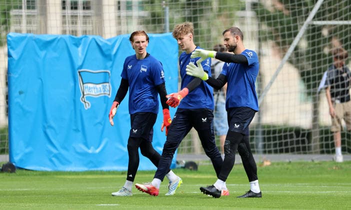 Torwart Konstantin Heide, Torwart Tim Goller, Torwart Marius Gersbeck Fußball Fussball Saison 2026 2027 2.Bundesliga Herren DFL 29.07.2026 Training Hertha BSC Berlin DFL regulations prohibit any use of photographs as image sequences and or quasi-video. *** Goalkeeper Konstantin Heide, Goalkeeper Tim Goller, Goalkeeper Marius Gersbeck Sports Soccer Soccer 2026–2027 Season 2. Bundesliga Men s DFL July 29, 2026 Training Hertha BSC Berlin DFL regulations prohibit any use of photographs as image sequences and or quasi-video