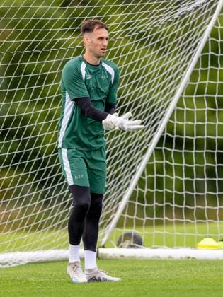 Raphael Sallinger of Hibernian during a training session ahead of the clash with KF Malisheva Hibernian Training, Football, Hibernian Training Centre, Edinburgh, Scotland, UK - 29 Jul 2026Edinburgh Hibernian Training Centre Scotland United Kingdom EDITORIAL USE ONLY No use with unauthorised audio, video, data, fixture lists, club league logos or live services. Online in-match use limited to 120 images, no video emulation. No use in betting, games or single club league player publications.  Copyright: xAlanxRennie Shutterstockx 17016053bl