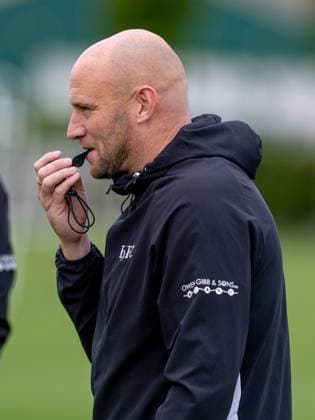 David Gray manager of Hibernian during a training session ahead of the clash with KF Malisheva Hibernian Training, Football, Hibernian Training Centre, Edinburgh, Scotland, UK - 29 Jul 2026Edinburgh Hibernian Training Centre Scotland United Kingdom EDITORIAL USE ONLY No use with unauthorised audio, video, data, fixture lists, club league logos or live services. Online in-match use limited to 120 images, no video emulation. No use in betting, games or single club league player publications.  Copyright: xAlanxRennie Shutterstockx 17016053cf