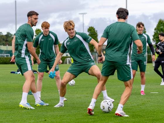 Nathan Lowe of Hibernian during a training session ahead of the clash with KF Malisheva Hibernian Training, Football, Hibernian Training Centre, Edinburgh, Scotland, UK - 29 Jul 2026Edinburgh Hibernian Training Centre Scotland United Kingdom EDITORIAL USE ONLY No use with unauthorised audio, video, data, fixture lists, club league logos or live services. Online in-match use limited to 120 images, no video emulation. No use in betting, games or single club league player publications.  Copyright: xAlanxRennie Shutterstockx 17016053cp