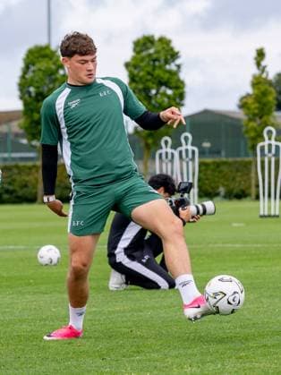 Owen Elding of Hibernian during a training session ahead of the clash with KF Malisheva Hibernian Training, Football, Hibernian Training Centre, Edinburgh, Scotland, UK - 29 Jul 2026Edinburgh Hibernian Training Centre Scotland United Kingdom EDITORIAL USE ONLY No use with unauthorised audio, video, data, fixture lists, club league logos or live services. Online in-match use limited to 120 images, no video emulation. No use in betting, games or single club league player publications.  Copyright: xAlanxRennie Shutterstockx 17016053ck