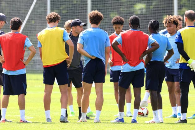 29.07.2026, DEU GER, Fussball , 2.Fussballbundesliga 2026 2027 (im Ligabetrieb zusätzlich: Spieltag, Saison 20xx 20xx), Berliner Olympiastadion, Hertha BSC, Training Cheftrainer Stefan Leitl (Hertha BSC Berlin), Hertha-Spielerkreis 2. Liga: DFB DFL regulations prohibit any use of photographs as image sequences and or quasi-video) Nordphoto Berlin Sportforum Berlin Deutschland *** July 29, 2026, Germany, Soccer, 2026–2027 Bundesliga 2, additional matchday during the regular season, 20xx–20xx season, Berlin Olympic Stadium, Hertha BSC, Head Coach Stefan Leitl leading training at Hertha BSC Berlin, Hertha players. According to DFB and DFL regulations, the use of photographs as image sequences and or quasi-video is prohibited. Nordphoto Berlin, Sportforum Berlin, Germany Copyright: xNordphotox xEnglerx