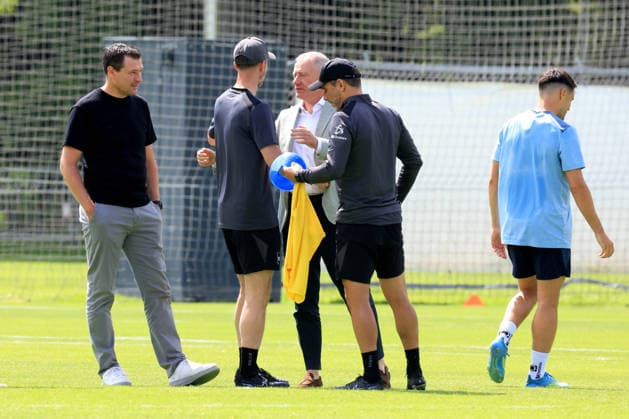 29.07.2026, DEU GER, Fussball , 2.Fussballbundesliga 2026 2027 (im Ligabetrieb zusätzlich: Spieltag, Saison 20xx 20xx), Berliner Olympiastadion, Hertha BSC, Training Dr. Peter Goerlich - Geschaeftsfuehrung, Cheftrainer Stefan Leitl (Hertha BSC Berlin), Benjamin Weber (Sportdirektor, Hertha BSC Berlin), Co-Trainer Andreas Schumacher (Hertha BSC Berlin) 2. Liga: DFB DFL regulations prohibit any use of photographs as image sequences and or quasi-video) Nordphoto Berlin Sportforum Berlin Deutschland *** July 29, 2026, Germany, Soccer, 2026–2027 Bundesliga Season: Additional Match Day, Season 20xx–20xx, Berlin Olympic Stadium, Hertha BSC, Training: Dr. Peter Goerlich (CEO), Head Coach Stefan Leitl (Hertha BSC Berlin), Benjamin Weber (Sports Director, Hertha BSC Berlin), Assistant Coach Andreas Schumacher, Hertha BSC Berlin, 2nd Division; DFB and DFL regulations prohibit any use of photographs as image sequences and or quasi-video; Nordphoto Berlin, Sportforum Berlin, Germany Copyright: xNordphotox xEnglerx