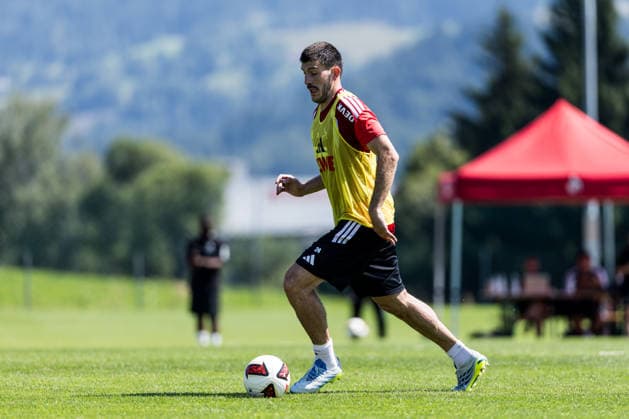 ST. JOHANN IN TIROL, AUSTRIA - JULY 29: Luka Lochoshvili (1. FC Koeln, 24) controls the ball during a training session at trainings camp in Kitzbuehel of season 2026 27 at Koasastadion on July 29, 2026 in St. Johann in Tirol, Austria. Austria Copyright: xSteffiexWunderlx