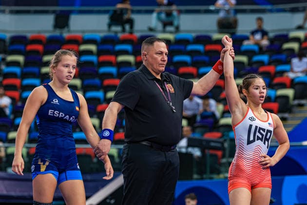 U17, U 17 Wrestling World Championships 57kg WW - Epenesa Teuila Elison (USA) df. Nadiia Zholtikova (ESP) *** U17 Wrestling World Championships, 57 kg WW: Epenesa Teuila Elison (USA) defeated Nadiia Zholtikova (ESP) Copyright: xUnitedxWorldxWrestlingx xAmirrezx UWW-U17-WC-BAKU-2026