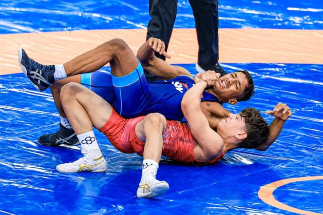 U17, U 17 Wrestling World Championships 60kg GR - Darpan Raju Chaudhari (IND) df. Pavlos Tsentidis (GRE) *** U17 Wrestling World Championships, 60 kg Greco-Roman: Darpan Raju Chaudhari (IND) def. Pavlos Tsentidis (GRE) Copyright: xUnitedxWorldxWrestlingx xAmirrezx UWW-U17-WC-BAKU-2026