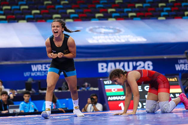 U17, U 17 Wrestling World Championships 49kg WW - Madina Bayramova (GER) df. Nazrin Ahmadli (AZE) *** U17 Wrestling World Championships, 49 kg, Women s Weight Class: Madina Bayramova (GER) def. Nazrin Ahmadli (AZE)