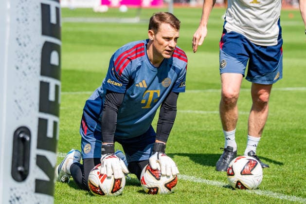Trainingslager, FC Bayern München am 29.07.2026 in Rottach-Egern Manuel Neuer im Torwarttraining *** Training camp, FC Bayern Munich on July 29, 2026, in Rottach-Egern: Manuel Neuer during goalkeeper training Copyright: xBahhoxKarax