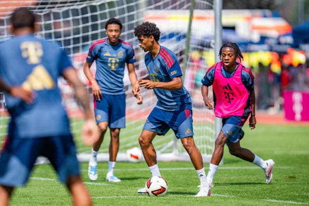 Trainingslager, FC Bayern München am 29.07.2026 in Rottach-Egern Nathaniel Brown *** Training Camp, FC Bayern Munich on July 29, 2026, in Rottach-Egern: Nathaniel Brown Copyright: xBahhoxKarax