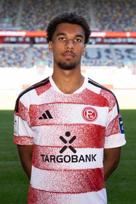 Düsseldorf , Deutschland, 3. Fussball Bundesliga Saison 2026 2027 Noah Egouli ; Fortuna Düsseldorf 1895 ; 3.Liga, Porträttermin 2026 2027, *** Düsseldorf, Germany, 2026–2027 Bundesliga Season, Noah Egouli, Fortuna Düsseldorf 1895, 3. Liga, Photo Shoot 2026–2027,