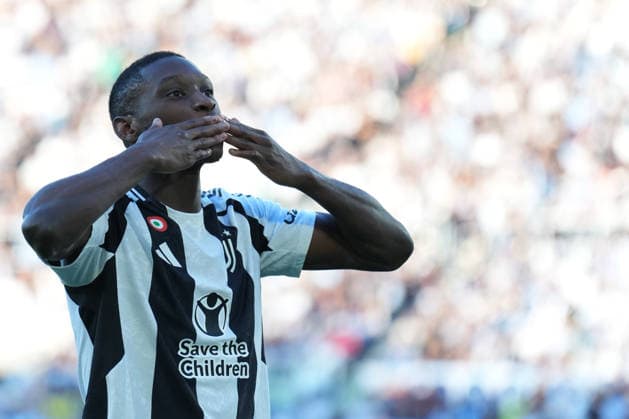 Juventus Randal Kolo Muani celebrates after scoring during the Serie A EniLive soccer match between Lazio and Juventus at the Rome s Olympic stadium, Italy - Saturday May 10, 2025 - Soccer ( Photo by Alfredo Falcone LaPresse )  Copyright: xAlfredoxFalcone LaPressex