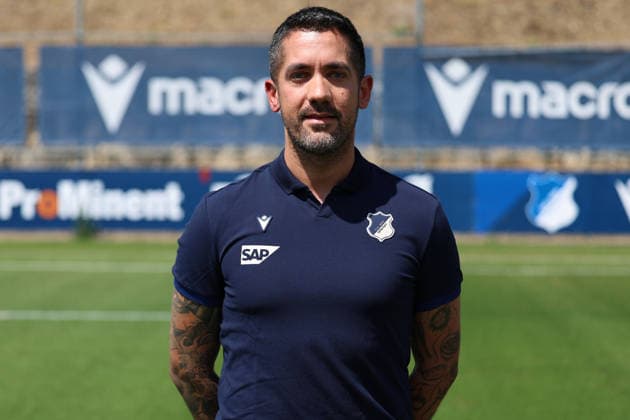 23.07.2026, xrekx, Fussball 1.Bundesliga, TSG 1899 Hoffenheim - Fototermin Saison 2026 27 v.l. Claudio Lanzilotta Koch (TSG Hoffenheim) (DFL DFB REGULATIONS PROHIBIT ANY USE OF PHOTOGRAPHS as IMAGE SEQUENCES and or QUASI-VIDEO) Sinsheim *** July 23, 2026, xrekx, Soccer, Bundesliga 1, TSG 1899 Hoffenheim Photo Session, 2026–27 Season, from left: Claudio Lanzilotta, Koch, TSG Hoffenheim. DFL and DFB regulations prohibit any use of photographs as image sequences and or quasi-video. Sinsheim