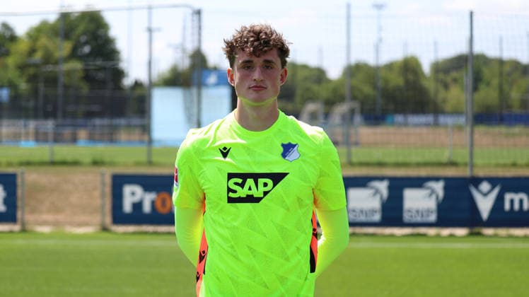 23.07.2026, xrekx, Fussball 1.Bundesliga, TSG 1899 Hoffenheim - Fototermin Saison 2026 27 v.l. Lukas Petersson (TSG Hoffenheim) (DFL DFB REGULATIONS PROHIBIT ANY USE OF PHOTOGRAPHS as IMAGE SEQUENCES and or QUASI-VIDEO) Sinsheim *** July 23, 2026, xrekx, Soccer, Bundesliga 1, TSG 1899 Hoffenheim Photo Session, 2026–27 Season, from left: Lukas Petersson, TSG Hoffenheim. DFL and DFB regulations prohibit any use of photographs as image sequences and or quasi-video. Sinsheim
