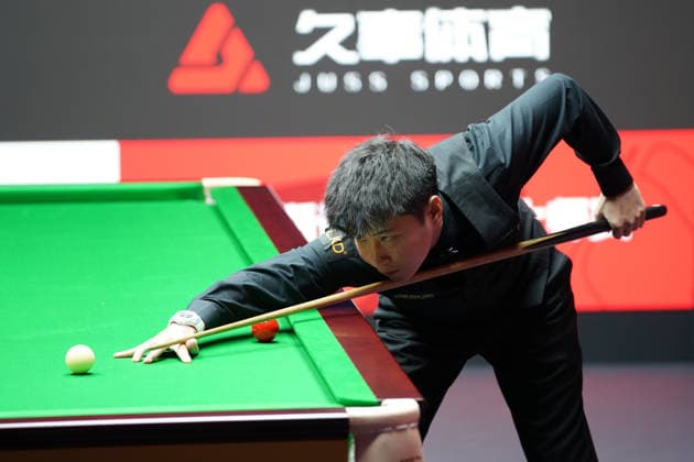 SHANGHAI, CHINA - JULY 29: Zhao Xintong of China plays a shot in the second round match against Ding Junhui of China on Day 3 of the 2026 Snooker Shanghai Masters on July 29, 2026 in Shanghai, China.  Copyright: xTaixChengzhex 111657087659