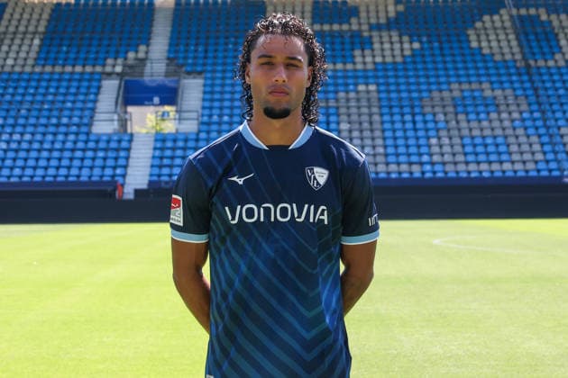 29.07.2026, Fussball, Saison 2026 2027, Porträttermin VfL Bochum, Yigit Karademir (VfL Bochum) Bochum Ruhrstadion Deutschland xRHR-FOTOx *** July 29, 2026, Soccer, 2026–2027 Season, VfL Bochum Photo Shoot, Yigit Karademir, VfL Bochum, Bochum, Ruhrstadion, Germany, xRHR PHOTOx Copyright: RHR-FOTOx RHR-FOTO