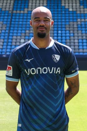 29.07.2026, Fussball, Saison 2026 2027, Porträttermin VfL Bochum, Manuel Mbom (VfL Bochum) Bochum Ruhrstadion Deutschland xRHR-FOTOx *** July 29, 2026, Soccer, 2026–2027 Season, VfL Bochum Photo Shoot, Manuel Mbom, VfL Bochum, Bochum, Ruhrstadion, Germany, xRHR PHOTOx Copyright: RHR-FOTOx RHR-FOTO