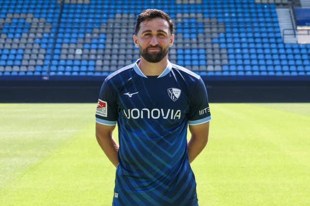 29.07.2026, Fussball, Saison 2026 2027, Porträttermin VfL Bochum, Berkan Taz (VfL Bochum) Bochum Ruhrstadion Deutschland xRHR-FOTOx *** July 29, 2026, Soccer, 2026–2027 Season, VfL Bochum Photo Shoot, Berkan Taz, VfL Bochum, Bochum, Ruhrstadion, Germany, xRHR PHOTOx Copyright: RHR-FOTOx RHR-FOTO