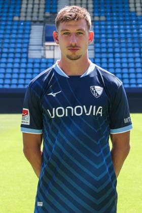 29.07.2026, Fussball, Saison 2026 2027, Porträttermin VfL Bochum, Daniel Hanslik (VfL Bochum) Bochum Ruhrstadion Deutschland xRHR-FOTOx *** July 29, 2026, Soccer, 2026–2027 Season, VfL Bochum Photo Shoot, Daniel Hanslik, VfL Bochum, Bochum, Ruhrstadion, Germany, xRHR PHOTOx Copyright: RHR-FOTOx RHR-FOTO