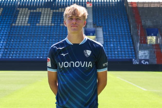 29.07.2026, Fussball, Saison 2026 2027, Porträttermin VfL Bochum, Lasse Isbruch (VfL Bochum) Bochum Ruhrstadion Deutschland xRHR-FOTOx *** July 29, 2026, Soccer, 2026–2027 Season, VfL Bochum Photo Shoot, Lasse Isbruch, VfL Bochum, Bochum, Ruhrstadion, Germany, xRHR PHOTOx Copyright: RHR-FOTOx RHR-FOTO