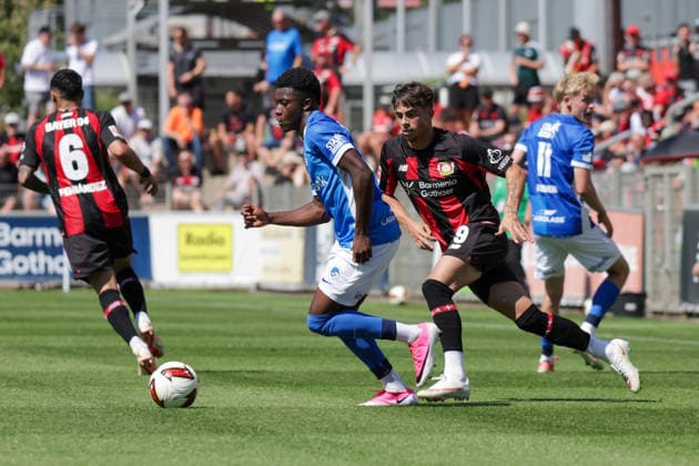 29.07.2026, xgrfx, Fussball Testspiel, Bayer 04 Leverkusen - KRC Genk v.l. Emmanuel Sarfo (KRC Genk), Afonso Moreira (Bayer Leverkusen) (DFL DFB REGULATIONS PROHIBIT ANY USE OF PHOTOGRAPHS as IMAGE SEQUENCES and or QUASI-VIDEO) Leverkusen *** July 29, 2026, xgrfx, Soccer Friendly Match, Bayer 04 Leverkusen vs. KRC Genk, featuring Emmanuel Sarfo (KRC Genk) and Afonso Moreira (Bayer Leverkusen). DFL and DFB regulations prohibit any use of photographs as image sequences and or quasi-video. Leverkusen