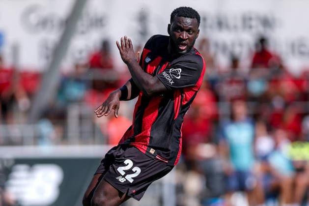 29.07.2026, Fußball, Bayer 04 Leverkusen - KRC Genk, Testspiel, Saison 2026 2027 im Ulrich-Haberland-Stadion: Victor Boniface (Bayer04 Leverkusen 22) gestikulierend auf dem Spielfeld DFB regulations prohibit any use of photographs as image sequences and or quasi-video. Nordrhein-Westfalen Deutschland *** July 29, 2026, Soccer, Bayer 04 Leverkusen vs. KRC Genk, Friendly Match, 2026–2027 Season at Ulrich Haberland Stadium; Victor Boniface of Bayer 04 Leverkusen, No. 22, gesturing on the field. DFB regulations prohibit any use of photographs as image sequences and or quasi-video. North Rhine-Westphalia, Germany