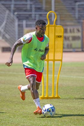 Training der Sportfreunde Siegen zur Saison 2026 2027 im Leimbachstadion auf dem Naturrasenplatz. Shaibou Oubeyapwa (SI) Fussball Regionalliga West, Training, Sportfreunde Siegen, am 29.07.2026 in Siegen Deutschland. *** Sportfreunde Siegen training session for the 2026–2027 season at Leimbach Stadium on the natural grass field; Shaibou Oubeyapwa; SI Soccer Regionalliga West; training; Sportfreunde Siegen; on July 29, 2026, in Siegen, Germany