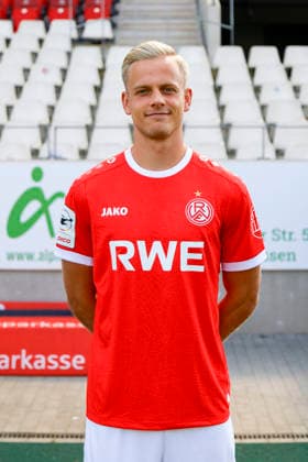 Janne Sietan; Rot-Weiss Essen; 3.Liga, Porträttermin 2026 2027 *** Janne Sietan, Rot Weiss Essen, 3rd Division, Profile Session 2026–2027