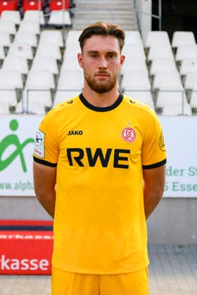 Malte Brüning; Rot-Weiss Essen; 3.Liga, Porträttermin 2026 2027 *** Malte Brüning, Rot Weiss Essen, 3rd Division, Photo Shoot 2026–2027