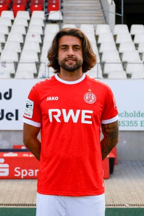 Jose-Enrique Rios Alonso; Rot-Weiss Essen; 3.Liga, Porträttermin 2026 2027 *** Jose Enrique Rios Alonso Rot Weiss Essen 3rd Division, Photo Shoot 2026–2027