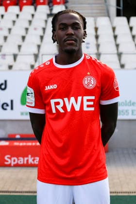 Franci Bouebari; Rot-Weiss Essen; 3.Liga, Porträttermin 2026 2027 *** Franci Bouebari, Rot-Weiss Essen, 3rd Division, Profile Interview 2026–2027
