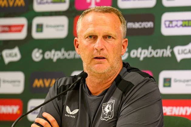 Budapest , 29-07-2026 , Groupama Arena , season 2026 2027 , UEFA Europa League play-off football , pressconference FC Twente , picture shows FC Twente coach John van den Brom Pressconference Twente in Budapest  x205308185x Copyright: