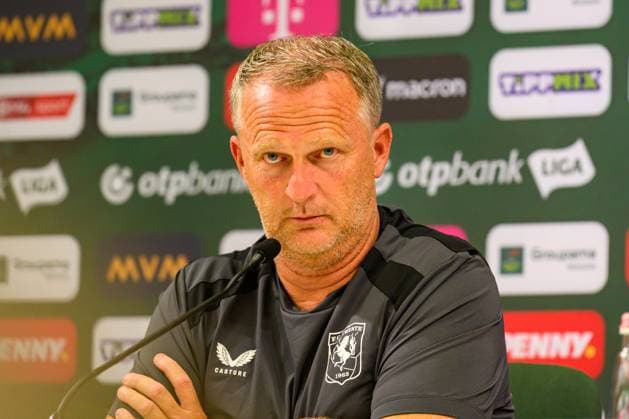 Budapest , 29-07-2026 , Groupama Arena , season 2026 2027 , UEFA Europa League play-off football , pressconference FC Twente , picture shows FC Twente coach John van den Brom Pressconference Twente in Budapest  x205308187x Copyright: