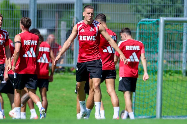 Said El Mala (1. FC Köln) schaut, Tag 6, Trainingslager 1. FC Köln, Koasastadion am 29. July 2026 in St. Johann in Tirol, Österreich. (Foto von Marco Steinbrenner DeFodi Images) Said El Mala (1. FC Köln) looks on, Tag 6, Trainingslager 1. FC Köln, Koasastadion, July 29, 2026 in St. Johann in Tirol, Austria. (Photo by Marco Steinbrenner DeFodi Images) - *** Said El Mala watches 1. FC Köln, Day 6, 1. FC Köln training camp, Koasa Stadium on July 29, 2026, in St. Johann in Tirol, Austria. Photo by Marco Steinbrenner, DeFodi Images. Said El Mala of 1. FC Köln looks on, Day 6, 1. FC Köln training camp, Koasa Stadium, July 29, 2026, in St. Johann in Tirol, Austria. Photo by Marco Steinbrenner, DeFodi Images