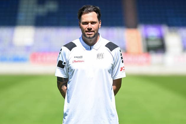 Porträttermin 2026 2027, VfL Osnabrück am 29.07.2026 an der Bremer Brücke in Osnabrück Torwart-Trainer Daniel Davari (VfL Osnabrück) *** Portrait Session 2026–2027, team photo at VfL Osnabrück on July 29, 2026, at the Bremer Brücke in Osnabrück; Goalkeeper Coach Daniel Davari, Osnabrück MT