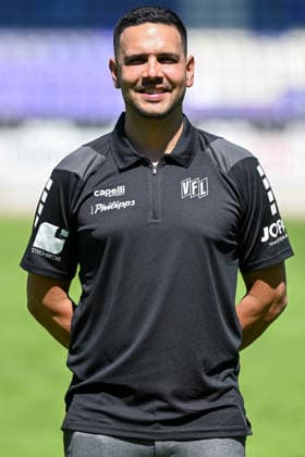Porträttermin 2026 2027, VfL Osnabrück am 29.07.2026 an der Bremer Brücke in Osnabrück Technischer Direktor Daniel Latkowski (VfL Osnabrück) *** Portrait Session 2026–2027, VfL Osnabrück team photo on July 29, 2026, at the Bremer Brücke in Osnabrück; Technical Director Daniel Latkowski, Osnabrück MT