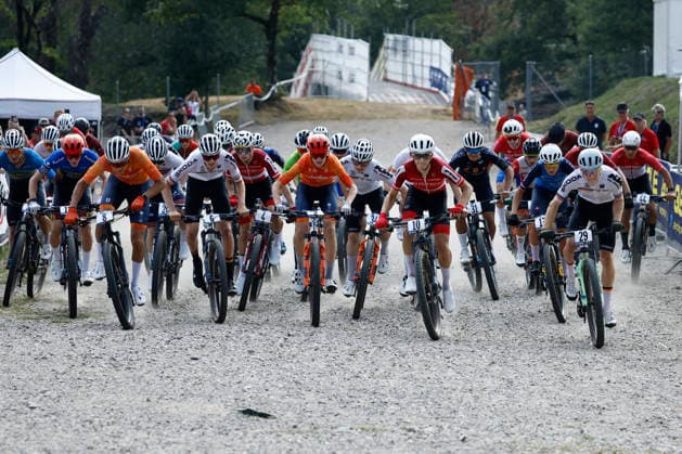 29.07.2026, Monteceneri, Monteceneri, 2026 UEC MTB European Championship, EM, Europameisterschaft XCC Qualifications Men Junior, Head 1, Michael Ortner 10 (AUT) taking the lead in front of Quirin Bach 29 (GER), Mads PÃ Teunissen Van Manen 8 (NED), Giovanni Bosio 17 (ITA), Elias Hückmann 6 (GER), Cas Timmermans 2 (NED) and the rest of the group Monteceneri Monteceneri Ticino Switzerland *** July 29, 2026, Monteceneri, Monteceneri, 2026 UEC MTB European Championship XCC Qualifications Men s Junior, Heat 1, Michael Ortner 10 AUT taking the lead ahead of Quirin Bach 29 GER, Mads PÃ Teunissen Van Manen 8 NED, Giovanni Bosio 17 ITA, Elias Hückmann 6 GER, Cas Timmermans 2 NED, and the rest of the group in Monteceneri, Monteceneri, Ticino, Switzerland Copyright: xJustPictures.ch FrancescoxMinghettix jp-en-FrMi-_NG_0392