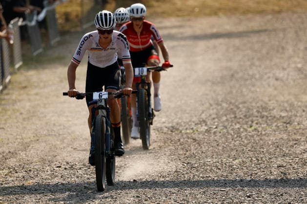 29.07.2026, Monteceneri, Monteceneri, 2026 UEC MTB European Championship, EM, Europameisterschaft XCC Qualifications Men Junior, Head 1, Elias Hückmann 6 (GER), Michael Ortner 10 (AUT) Monteceneri Monteceneri Ticino Switzerland *** July 29, 2026, Monteceneri, Monteceneri, 2026 UEC MTB European Championship XCC Qualifications Men s Junior, Heat 1, Elias Hückmann 6 GER, Michael Ortner 10 AUT Monteceneri Monteceneri Ticino Switzerland Copyright: xJustPictures.ch FrancescoxMinghettix jp-en-FrMi-_NG_0515